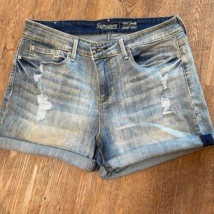 Levi’s shorts